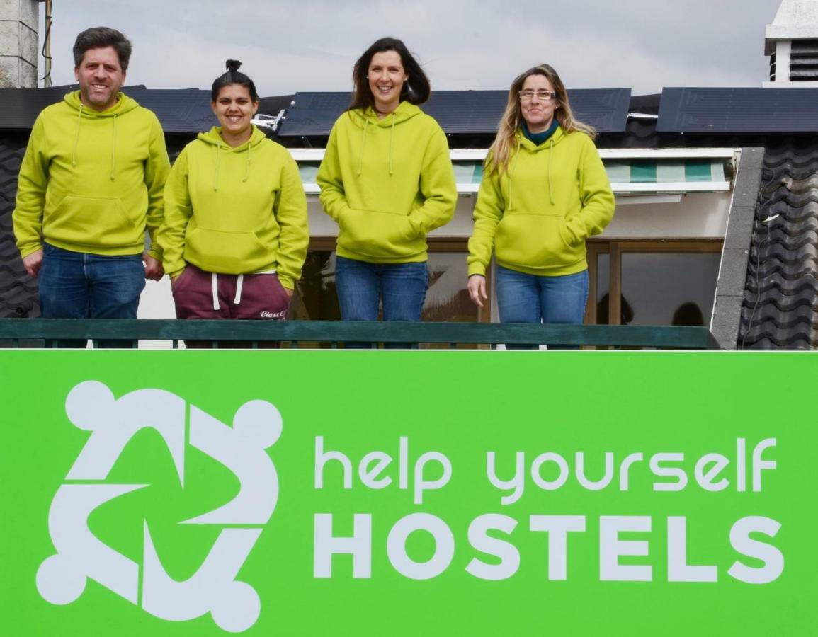 Help Yourself Hostels - Carcavelos Coast Exterior photo