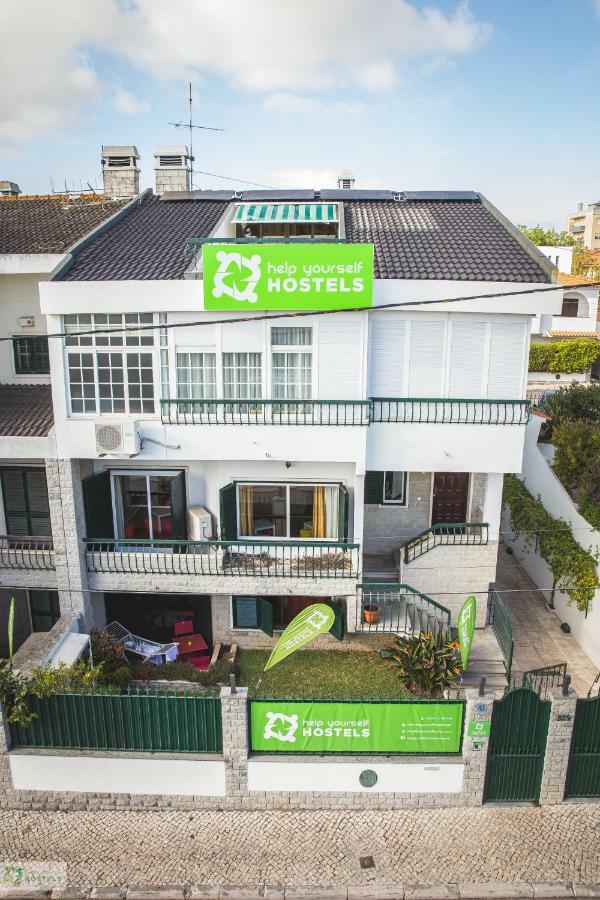 Help Yourself Hostels - Carcavelos Coast Exterior photo