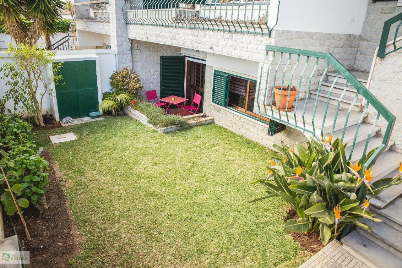 Help Yourself Hostels - Carcavelos Coast Exterior photo